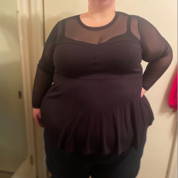 torrid Plus-Size Long-Sleeved Top, Black, Size 4X - Picture 1 of 2
